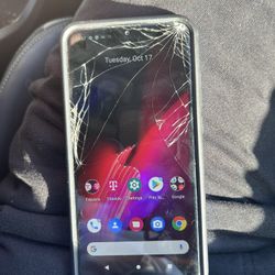 Metro PCS Revvl 4 with blue case