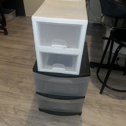 plastic drawers set