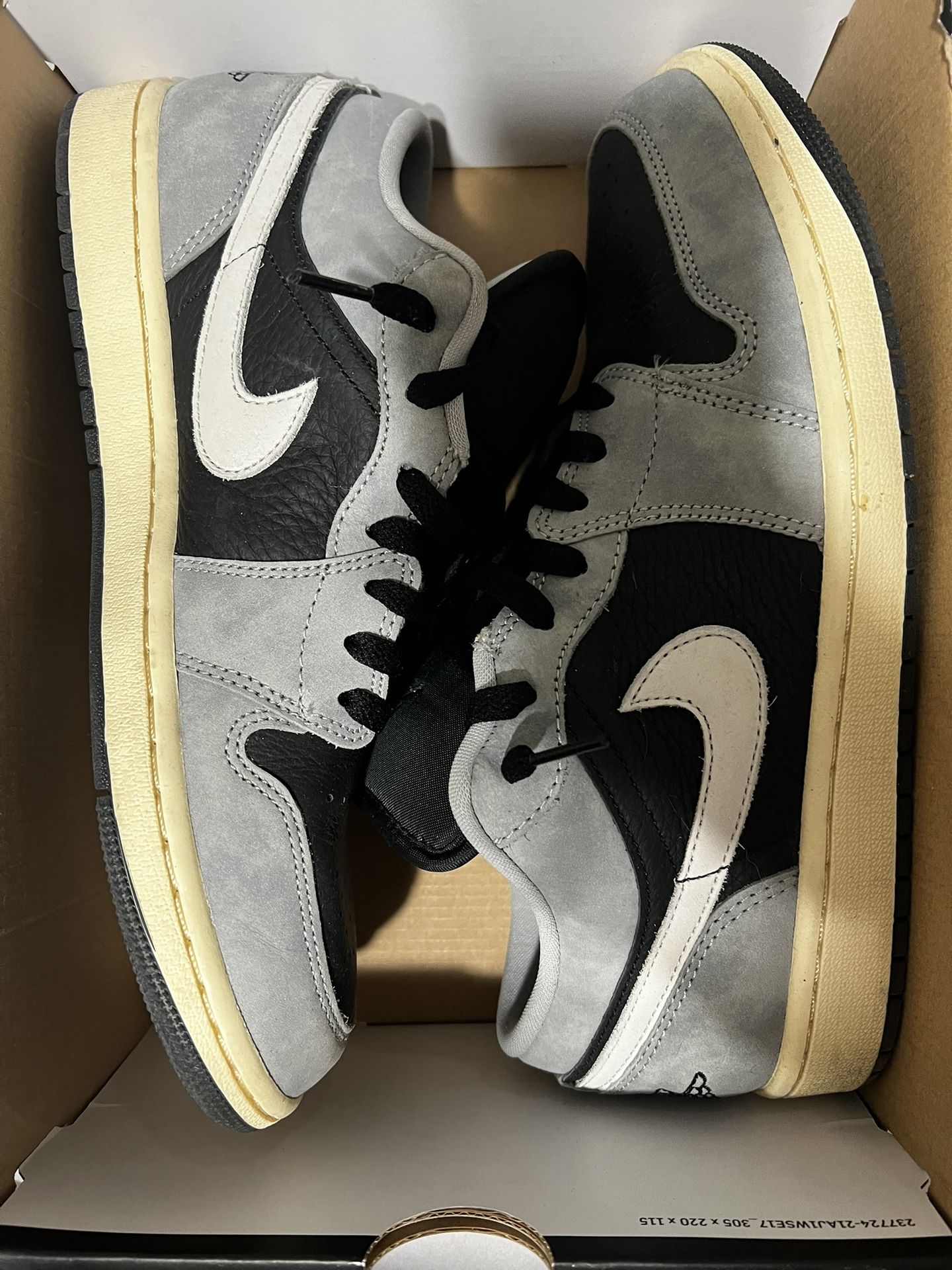 Air Jordan 1 Low Light Smokey Grey