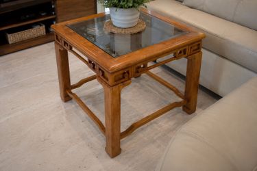 Elegant Wood End Table – Glass Top Accent Piece