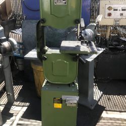 New Central T32208 Vertical Band Saw, Green 