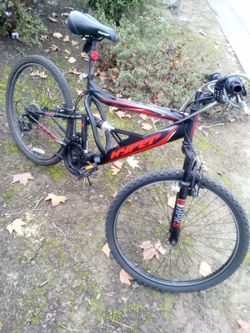 Hyper Shocker Full Suspension 26" Mountain Bike