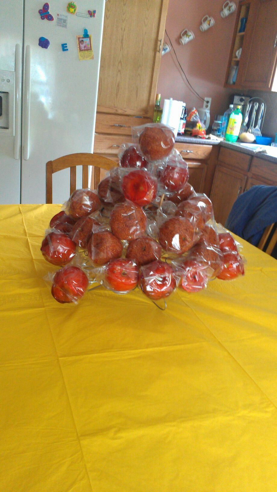 ** Mercedes Apples**
