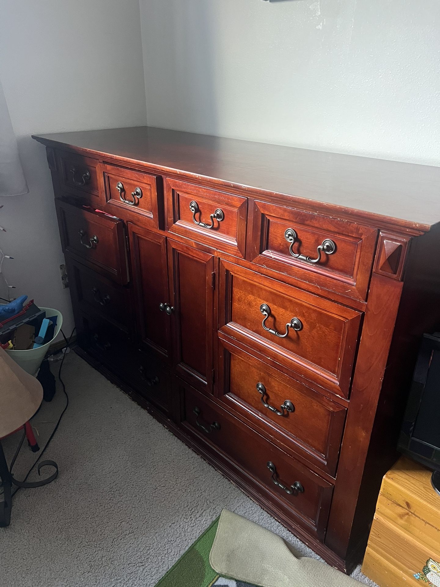 Dresser