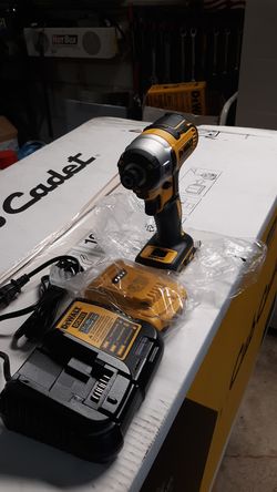 Brand new Dewalt 20 volt XR brushless 3-speed kit