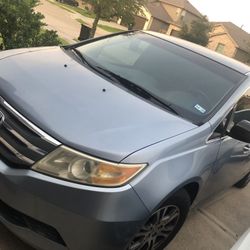 Honda Odyssey 2011 Clean Title 97 K Miles 