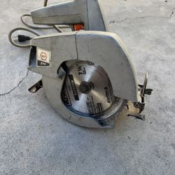 Black & Decker 7 1/4 Circular Saw