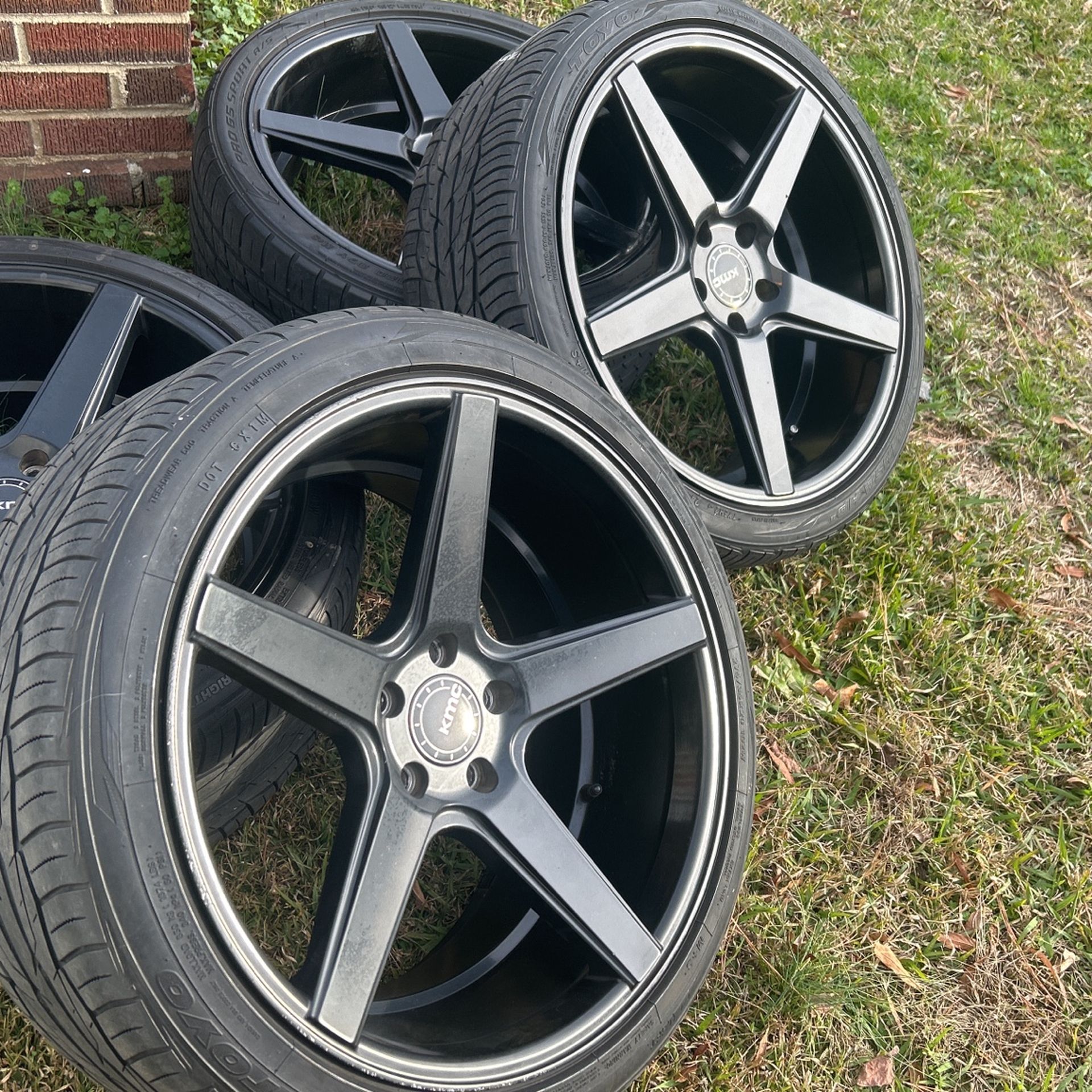 Kmc Wheels 20 Inch One Wheel Has Crack Fits Ford Mustang