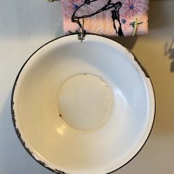 Vintage Antique Enamelware Washbasin Farmhouse Hole To Hang —11”