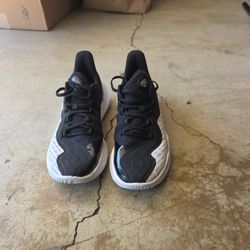Curry 11 Team black/white