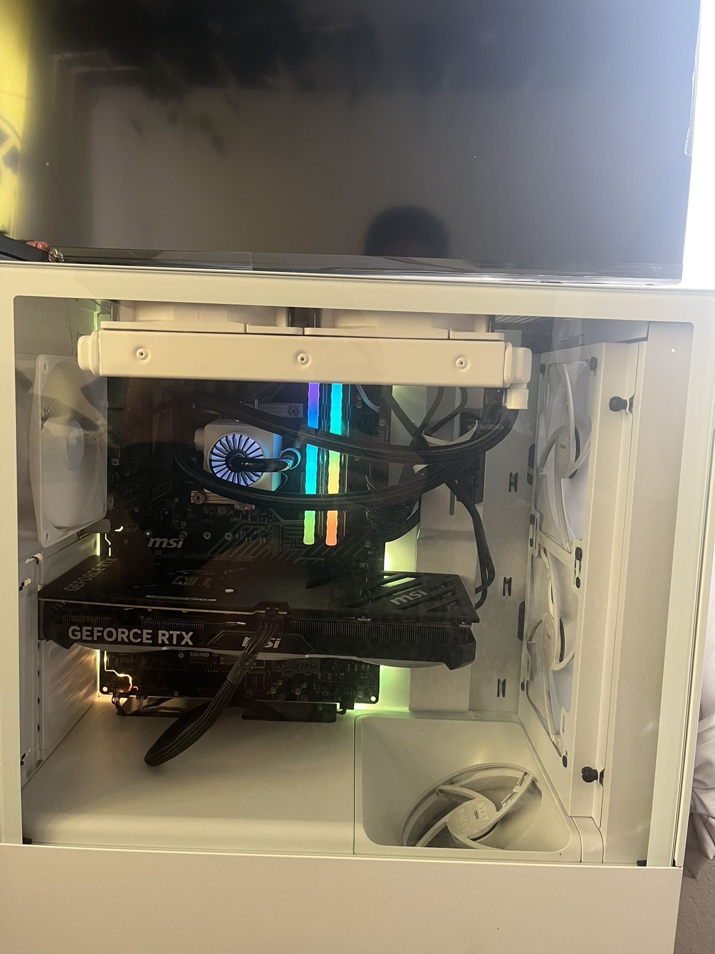 RTX 4070 I7
