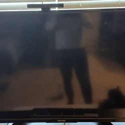 TOSHIBA 4K UHD 50 INCH TV W/MOUSE KEYBOARD 