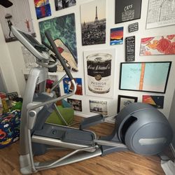 Precor Elliptical 576i