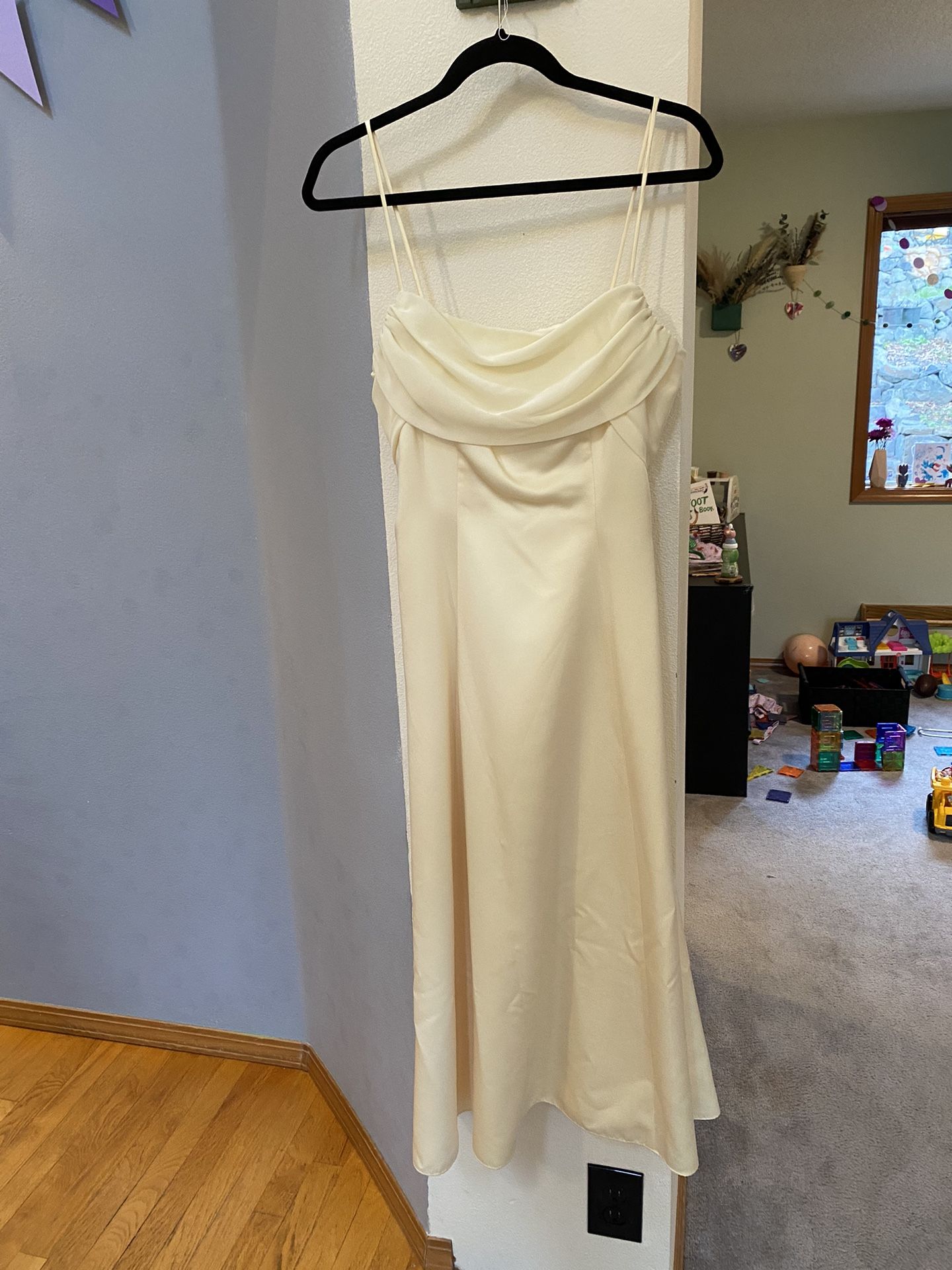 Light Yellow Formal Dress