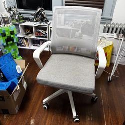 White And Grey Chair 