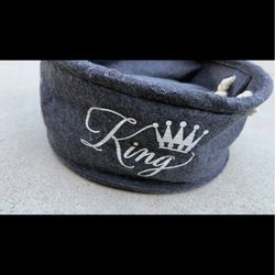 Small Dog Bed OFFERS WELCOME