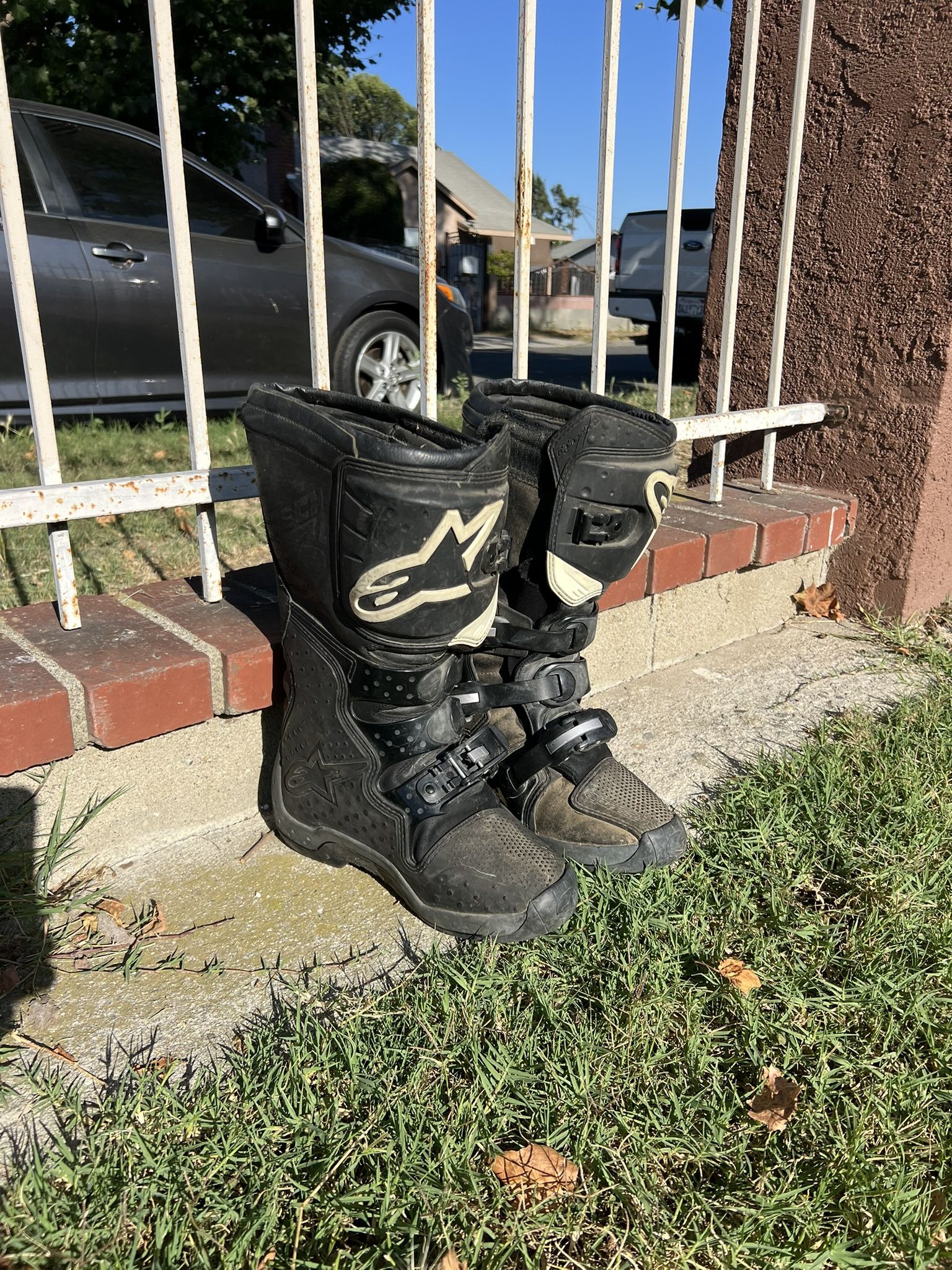 Dirtbike boots