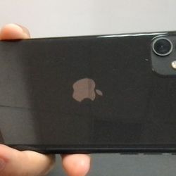 IPhone 11 Unlocked