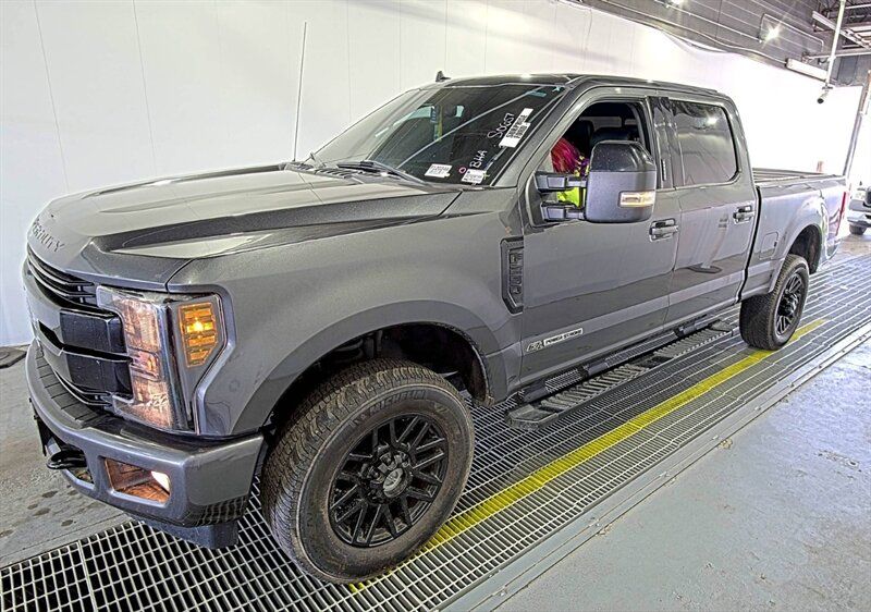 2019 Ford F-250 Super Duty Lariat DIESEL TRUCK 4WD FORD F250 TRUCK