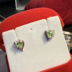 STUNNING STERLING SILVER EARRINGS WITH PERIDOT AND DIAMONDS 