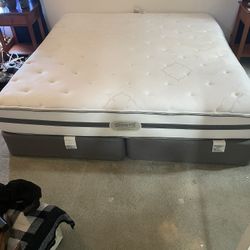 Free King Size Bed!! With Base