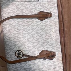Michael Kors Marilyn Medium Logo Tote Bag 