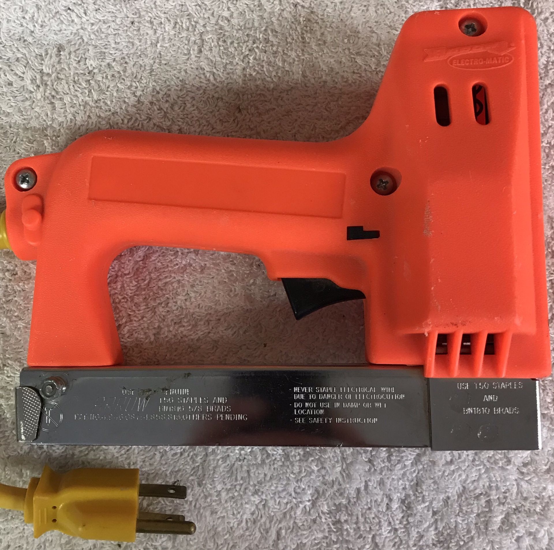 Reduced! Like New! Arrow ETF50BN Electric Staple + Nailer