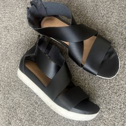 Women’s Sandals