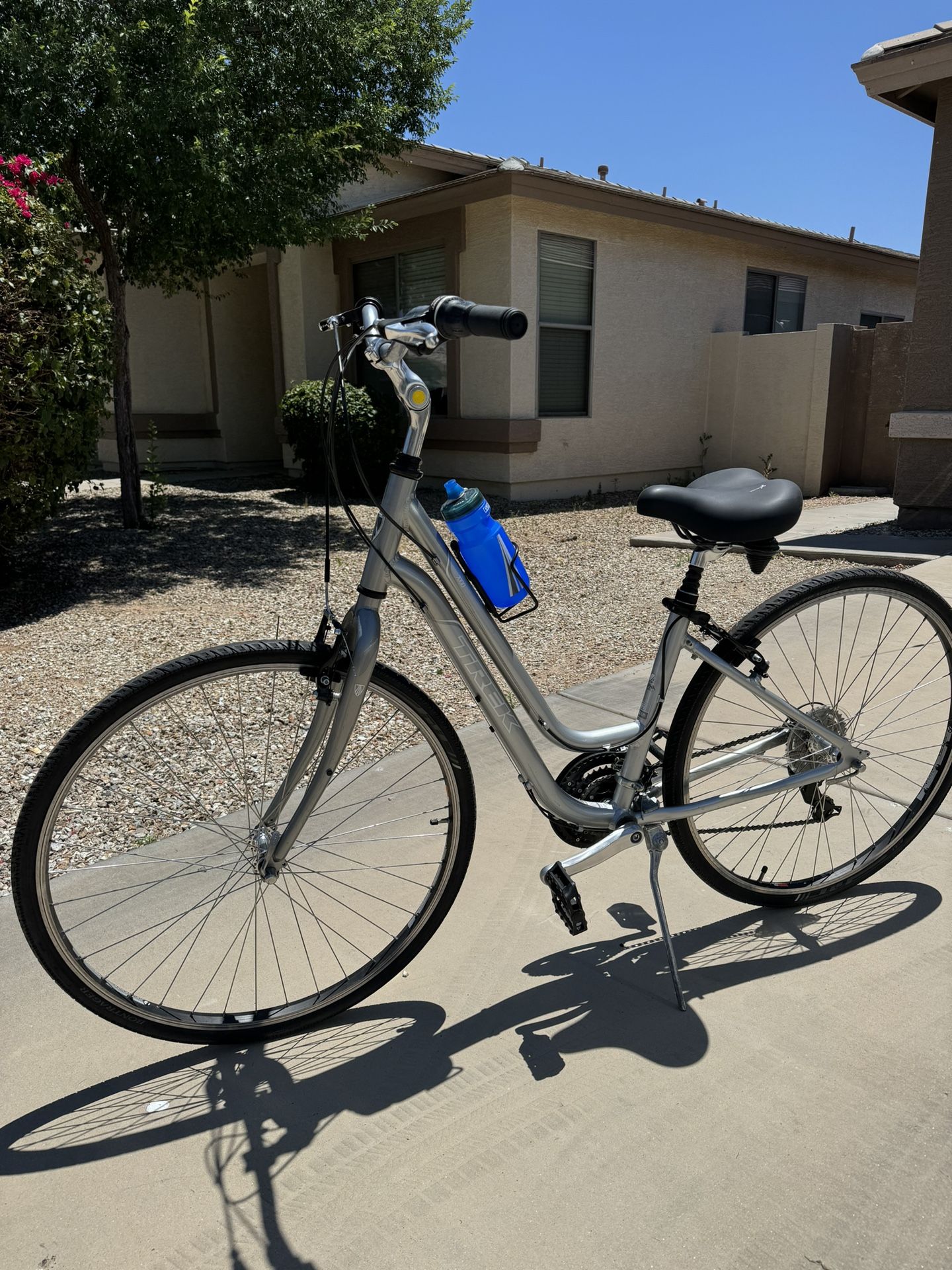 Electric Bikes Trek 7000 Alpha Aluminum Bike Trek 7000 Bike For Sale In Sun City, AZ Electric Bikes Trek 7000 Alpha Aluminum Bike Trek 7000 Bike For Sale In Sun City, AZ