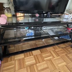 Free TV stand