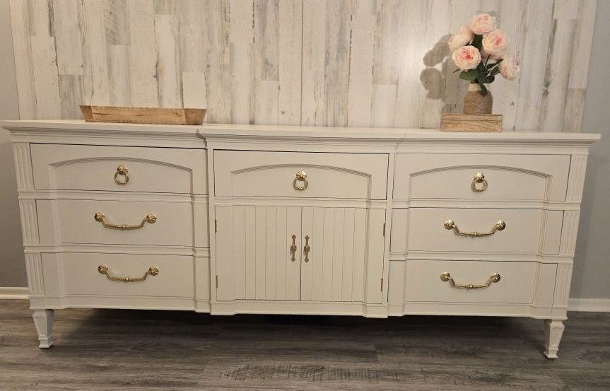 Thomasville French-Style Dressers -Refinished
