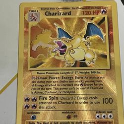 Gold Charizard Ultra Premium Collection 