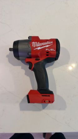 Milwaukee M18 FUEL 18V Lithium-Ion Brushless Cordless 1/2 in. Impact Wrench with Friction Ring (Tool-Only)
