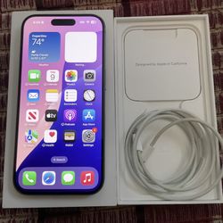 iPhone 15 PRO FACTORY UNLOCKED $600