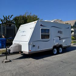 CLEAN 19FT ROCKWOOD ROO HYBRID RV TRAILER READY TO LIVE ON