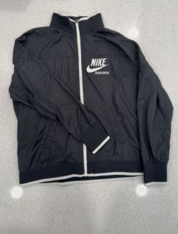 Nike Wind Breaker