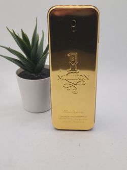 Rabanne
 
1 Million Eau de Toilette

3.4 fl ⭐️ (TESTER)