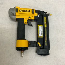 Dewalt 18g Nailer
