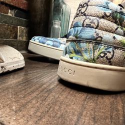 GG Supreme Authentic Gucci Mens Shoes 