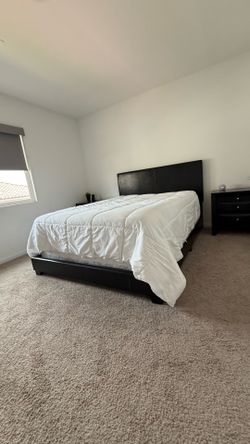 Queen-size bedroom set includes a queen-size bed frame, and 2 night stands