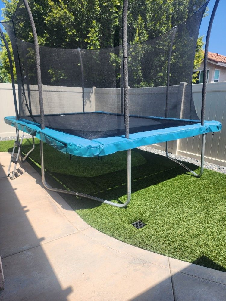14X10 Rectangular Trampoline