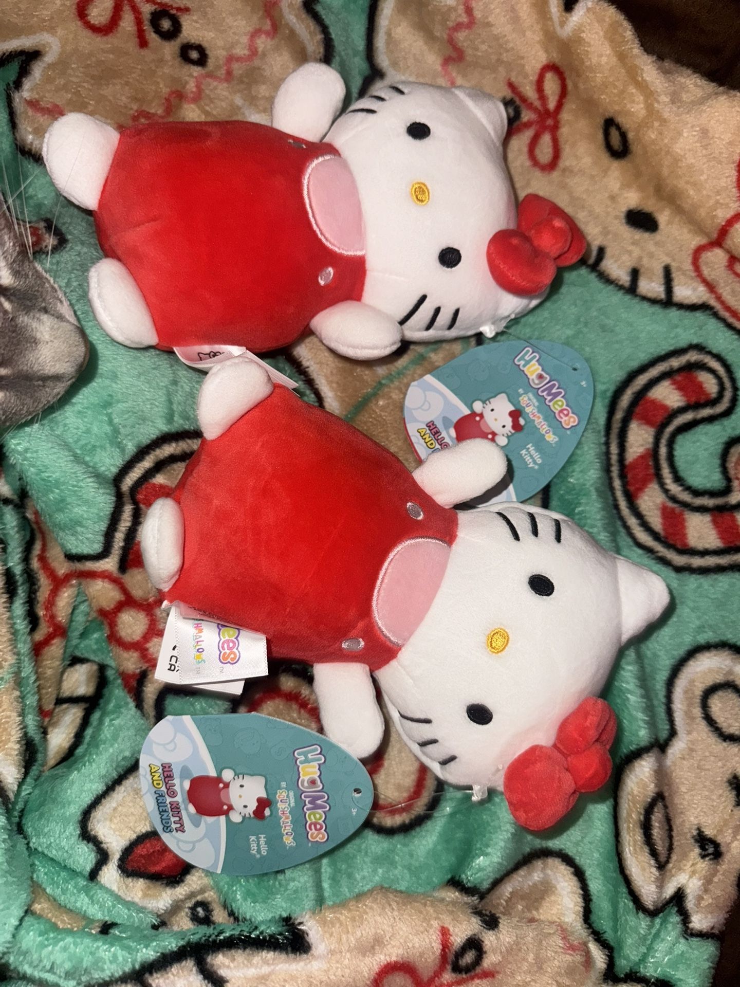 Hello Kitty hugmee Squishmallow
