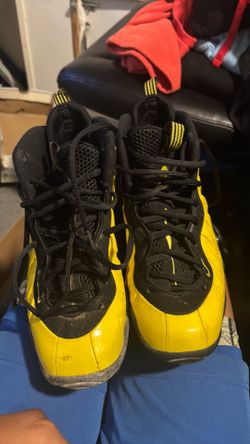 Nikes bumblebee size 7 kids