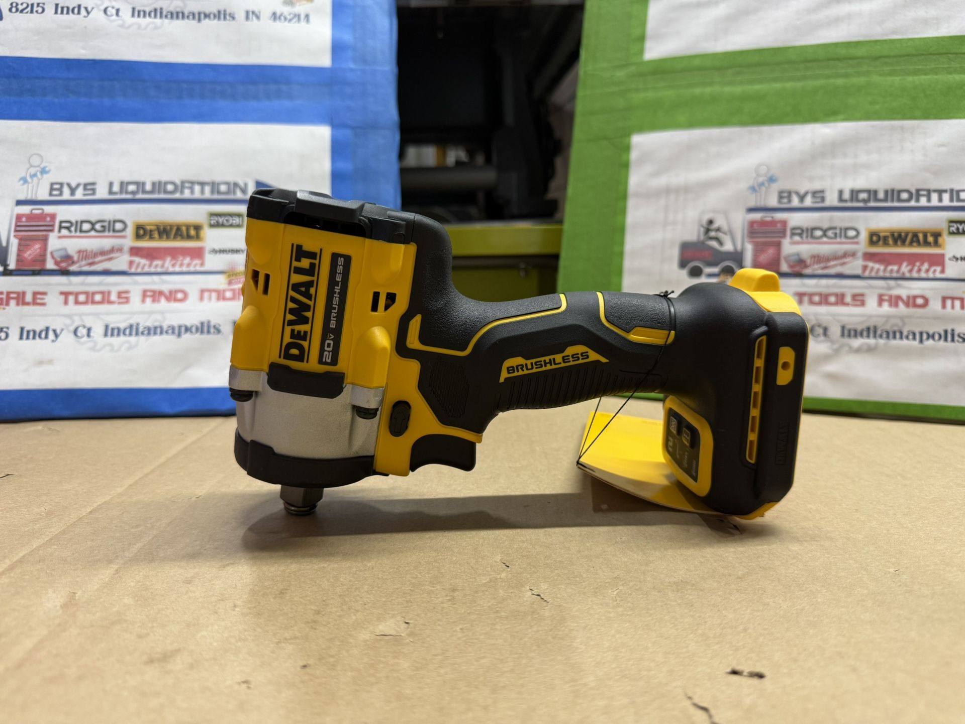 DEWALT ATOMIC 20V MAX Cordless Brushless 1/2 Variable Speed