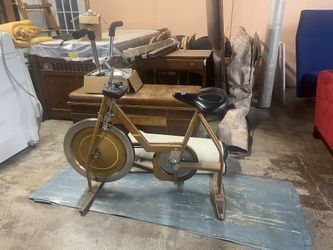 Vintage Indoor Schwinn Exercise Bike H 44 x W 40 x D 19