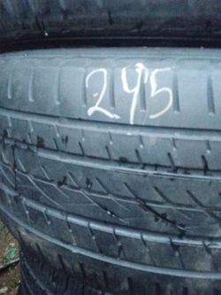 295/40R21