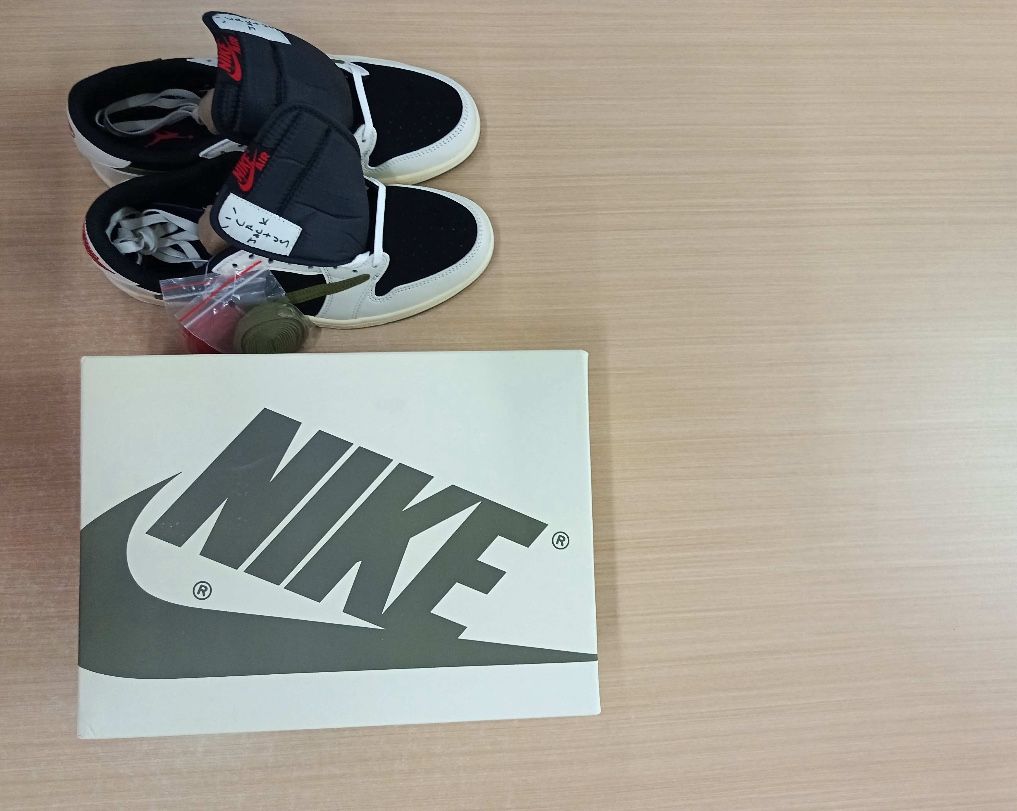 Brand new Travis scoots low retro low og olives shoes