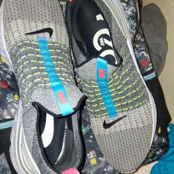 Nike React Phantom Run FK 2 Grey/Flash Crimson Men's Running Shoes