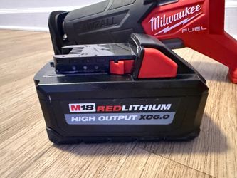 2 *NEW Milwaukee sawzall with battery