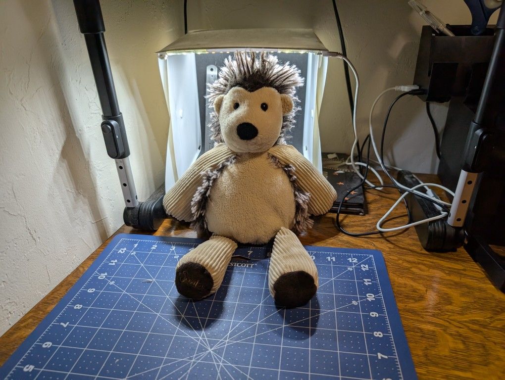 Scentsy Buddy - Havi the Hedgehog - Retired - 12" Plush - No Scent Pack